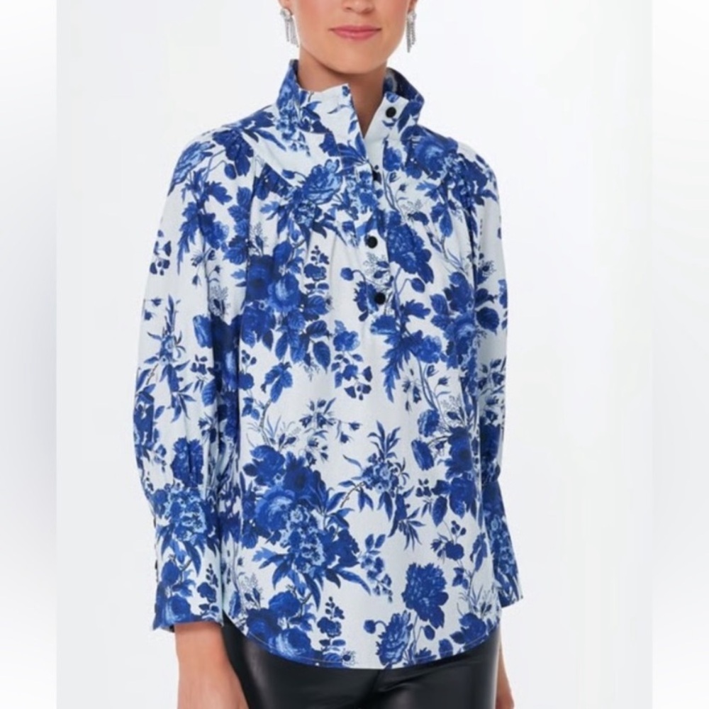 Tuckernuck Corrigan Blouse in Saphire Blossom Size Small